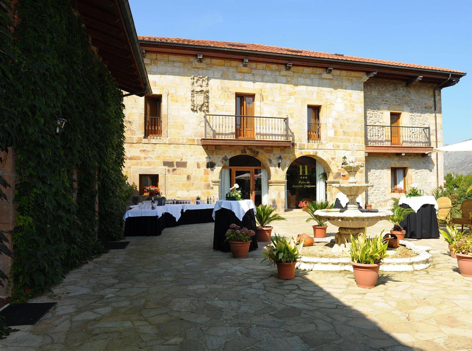 Hotel Palacio Garcia Quijano Corrales De Buelna Exterior photo